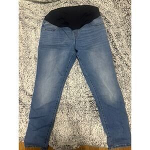EUC Isabel Maternity Jegging. Size 12/31R.